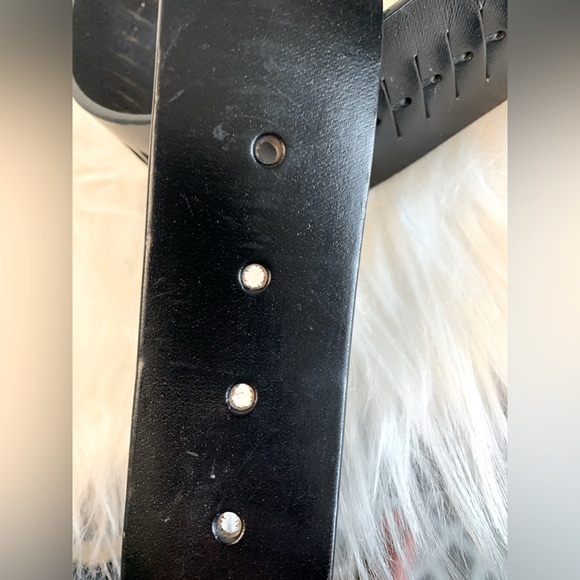 Black and Silver Leather Belt with Metal Buckle - Picture 5 of 5